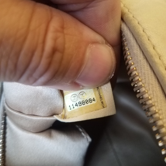 SOLD@! Chanel Beige Bowler Bubble Handbag - Picture 4 of 8